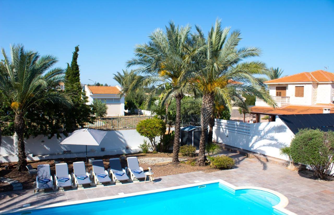 Villa Artemis Larnaca Exterior photo