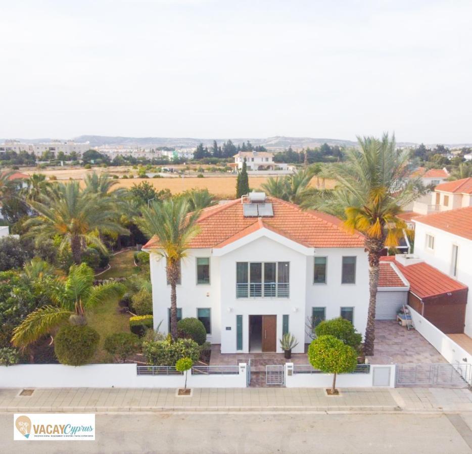 Villa Artemis Larnaca Exterior photo